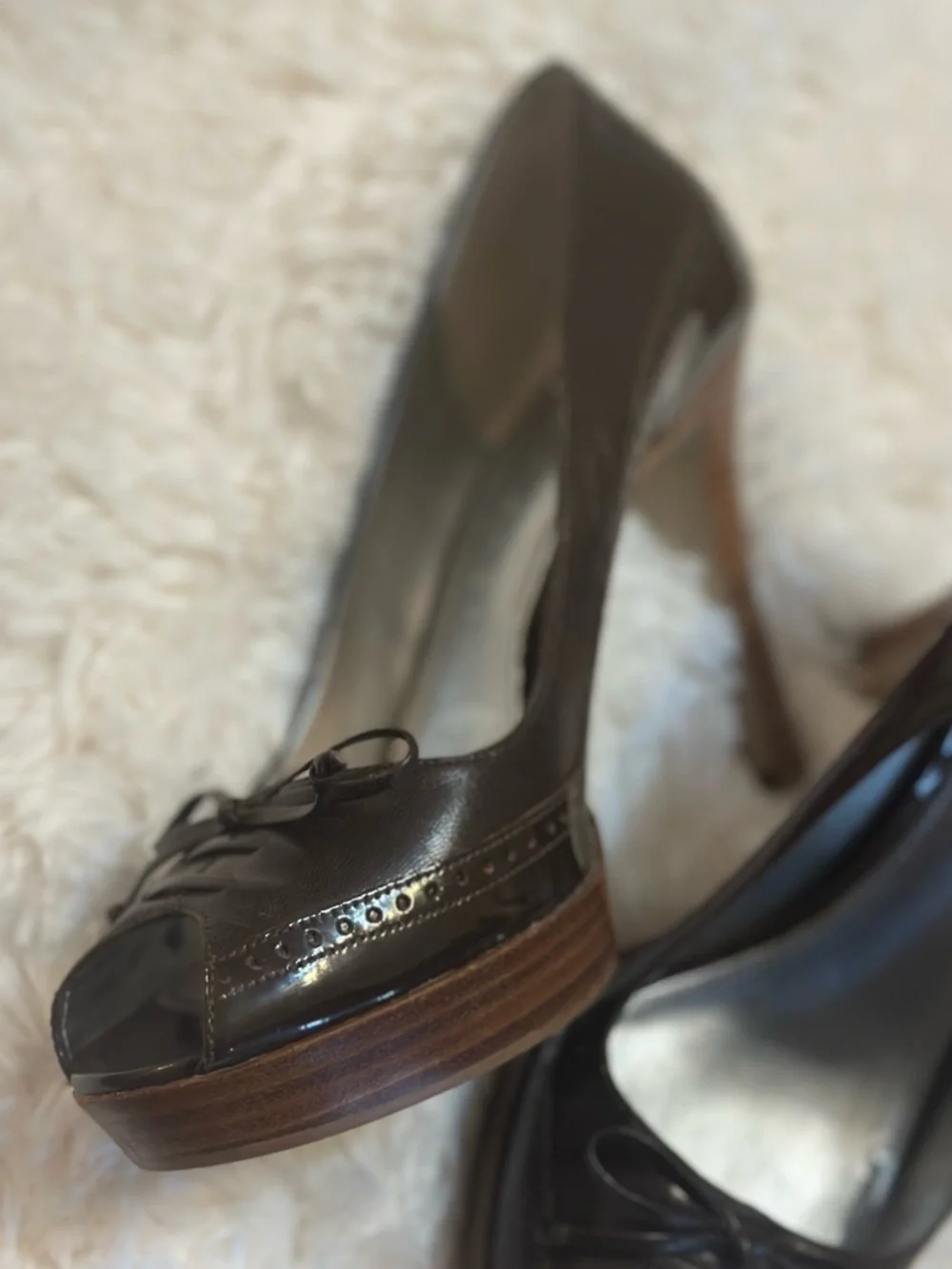 Marc Fisher Brown Leather Peep Toe Platform Heels Size 8 Classic Work Pumps - Picture 4 of 16